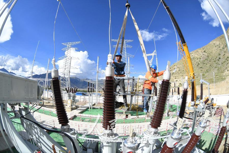 西藏扎囊:首座海拔3540米的110千伏变电站已基本竣工即将投产